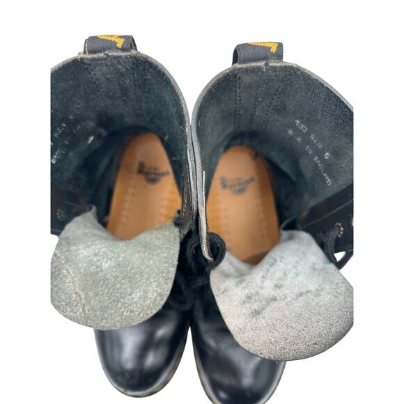 Vtg Dr Doc Martens 133 Men size 6 Steel Toe 10 Eye Boots England Black main image 6